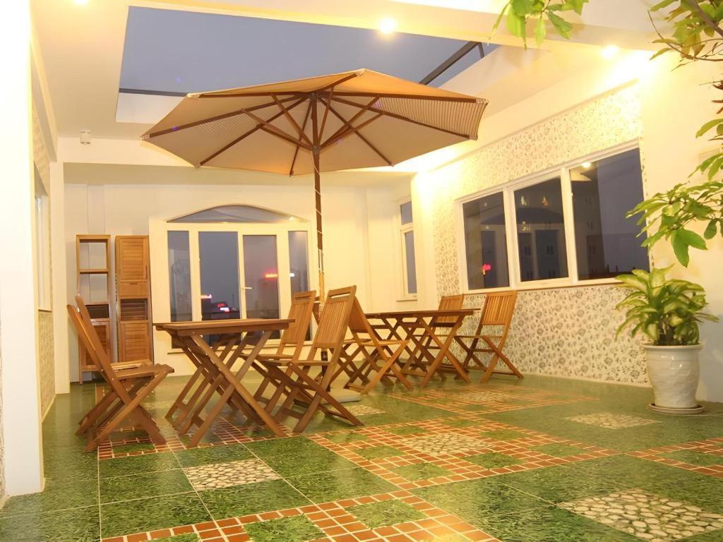 Omega Da Nang Beach Hotel Extérieur photo