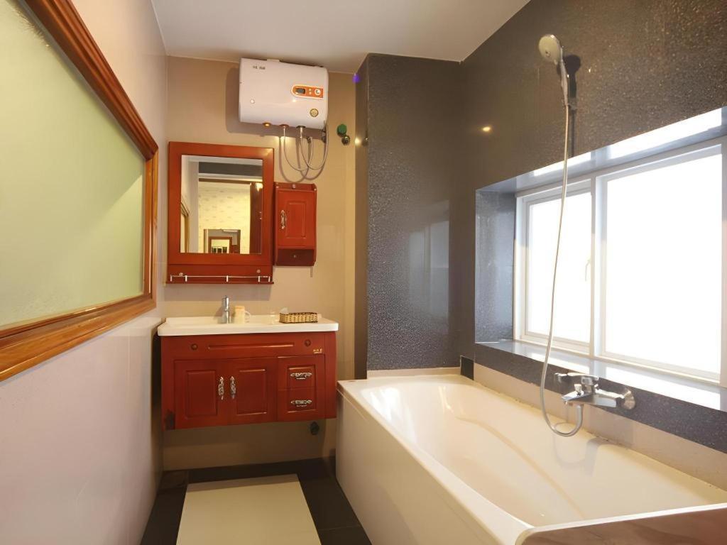 Omega Da Nang Beach Hotel Extérieur photo